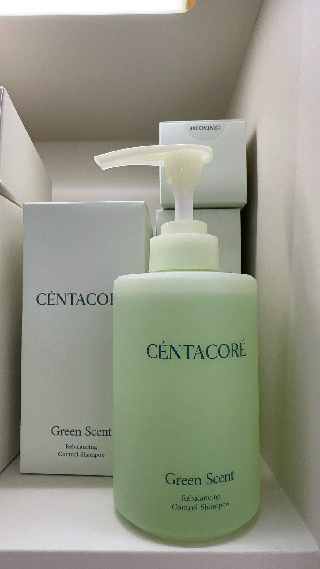 CÉNTACORÉ Green Scent 平衡控油洗髮水（Rebalancing Control Shampoo)