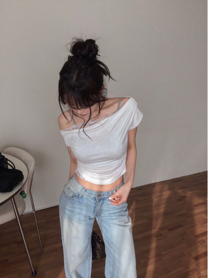 骨感領露肩Lace Top
